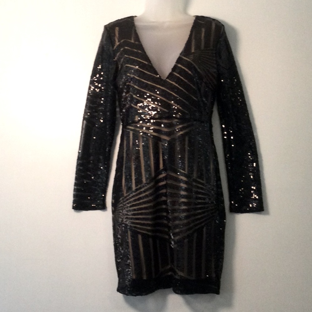 MISS ORD,  Black and Gold Sequin V-Neck Party Dress
